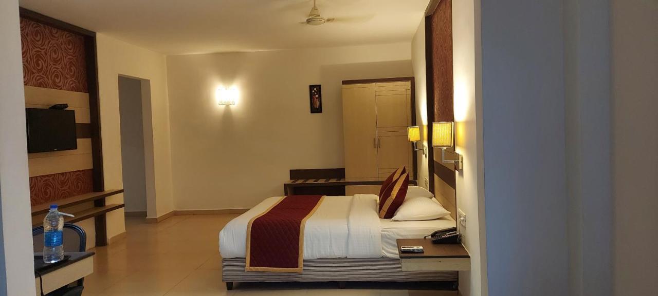 Srm Hotel Тутикорин Экстерьер фото