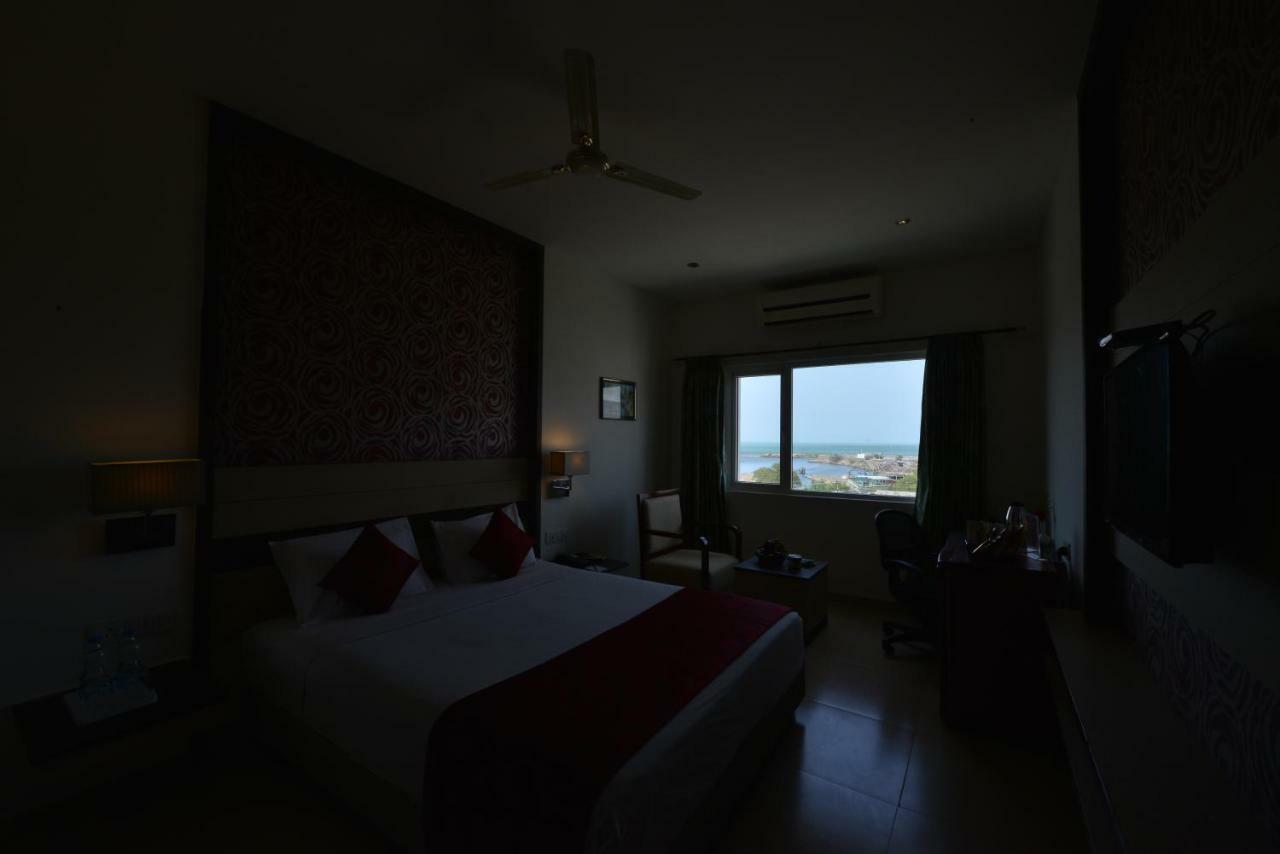 Srm Hotel Тутикорин Экстерьер фото